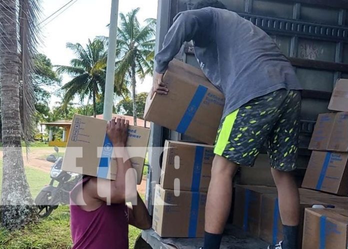 MINED hace la primera entrega de la merienda escolar 2023 a Bilwi