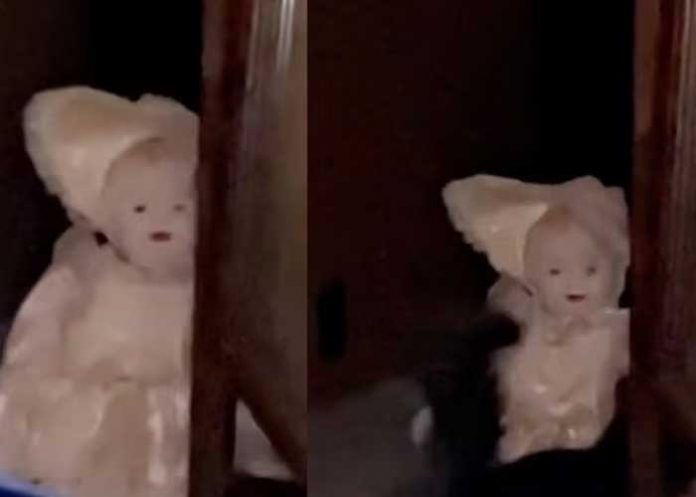 Muñeca “endemoniada” causó pánico en redes al caminar sola
