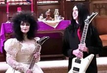 Carro fúnebre y guitarras por anillos: Así fue la boda del “Heavy Metal” Carro fúnebre y guitarras por anillos: Así fue la boda del “Heavy Metal”
