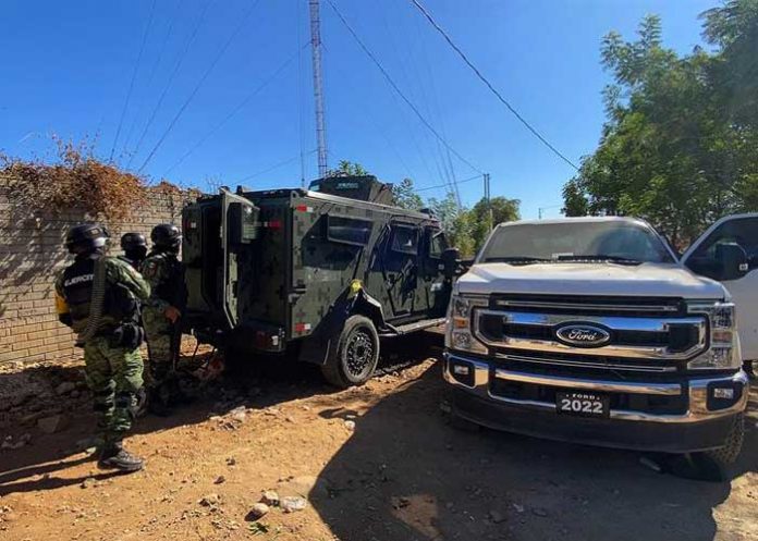 1 México investiga procedencia de las armas incautadas a hijo de El Chapo