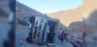 Dos muertos y 28 lesionados en accidente vial al norte de Chile (VIDEO)