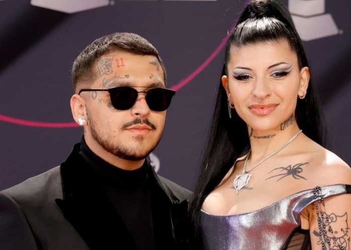 Famosa vidente asegura que Christian Nodal “regresará a la soltería”