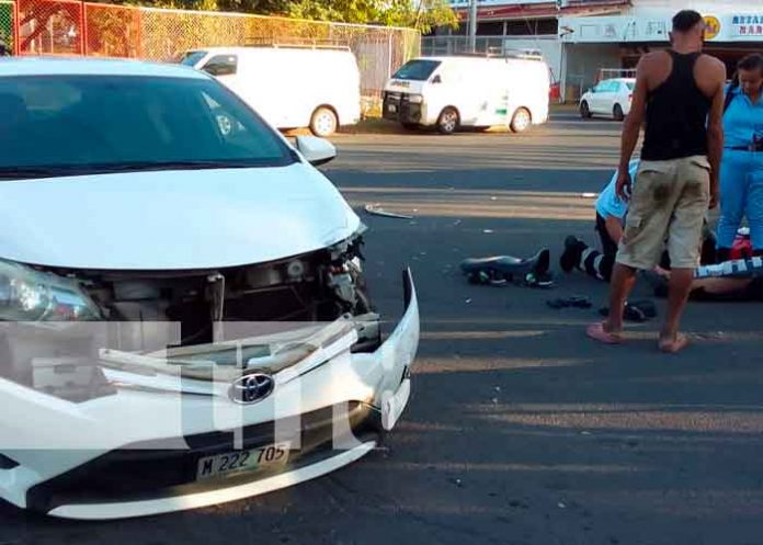 Irrespeta el ALTO y envía al hospital a motociclista en el sector del MITRAB, Managua