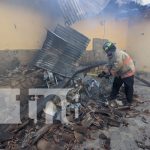 Mujer con problemas mentales provoca incendio de su vivienda en Granada Mujer con problemas mentales provoca incendio de su vivienda en Granada