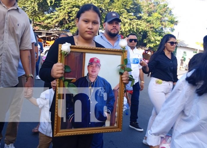 Foto: Granada da el último adiós a Don Francisco, 