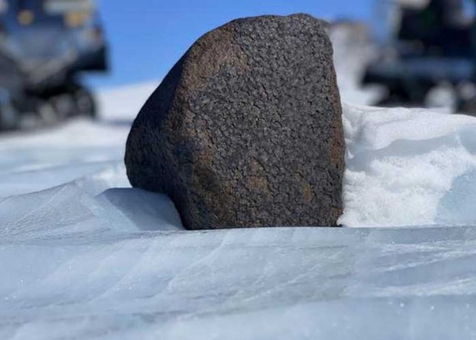 1 ¡Impresionante! Encuentran meteorito de casi 8 kilos en la Antártida