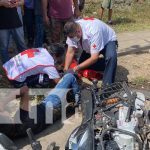 Joven motociclista lesionado tras impactar contra un camión en Juigalpa