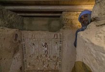 Cuatro nuevas tumbas de faraones y un momia son descubiertas en Egipto Cuatro nuevas tumbas de faraones y un momia son descubiertas en Egipto