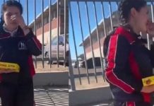 Padre pone a vender caramelos a su hija porque no quería estudiar Padre pone a vender caramelos a su hija porque no quería estudiar