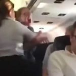 ¡Qué locura! Joven llora en pleno vuelo porque el novio la “cortó” ¡Qué locura! Joven llora en pleno vuelo porque el novio la “cortó”