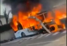 Terror en Francia por bus escolar que ardió en llamas y avanzó sin control Autobús escolar arde en llamas y avanza sin control en Francia