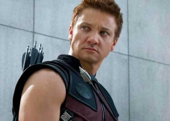 16 El actor Jeremy Renner salió del quirófano