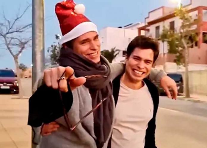 ¡Como dos gotas de agua! Carlos Baute y su hijo tienen hasta la misma voz