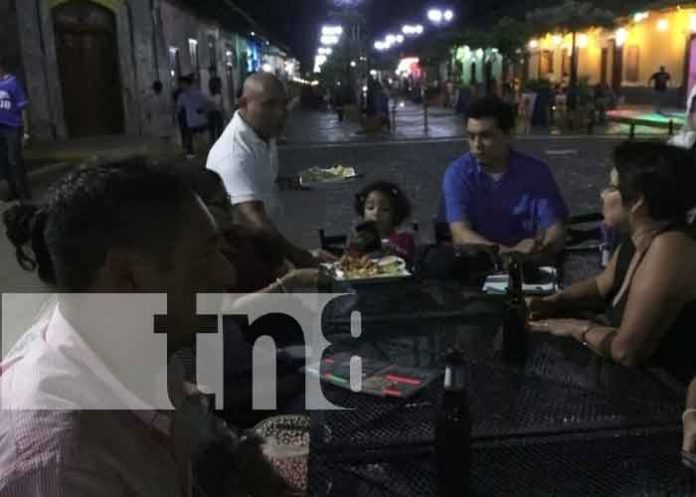 Foto: Granada brilla como destino turístico nocturno / TN8