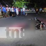 Jovencita pierde la vida en un accidente de tránsito en Managua Foto: Jovencita pierde la vida tras caerle su moto en un accidente de tránsito en Managua / TN8