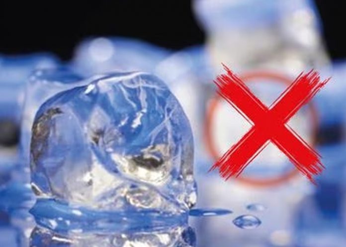 Por esta razón no debes ponerte hielo en una quemadura