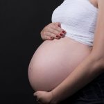 Joven afirma fue embarazada por lo que ella denomina un espíritu Insólito: Joven afirma fue embarazada por lo que ella denomina un espíritu