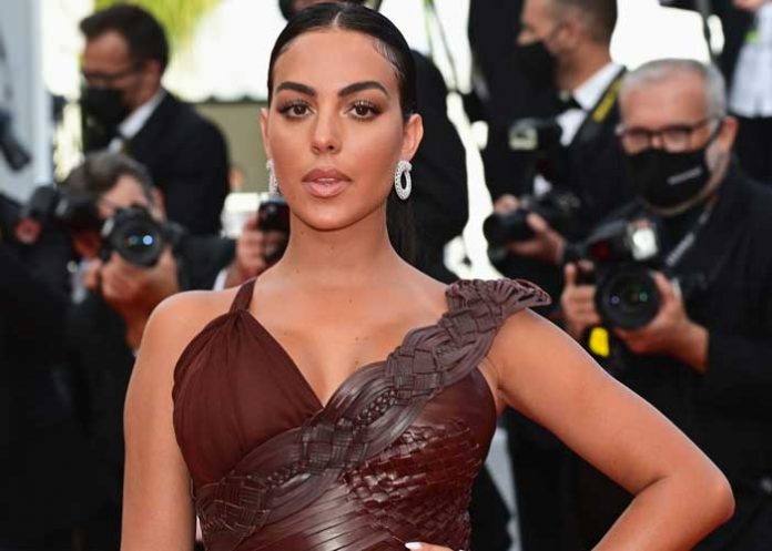 2 Hermana de Georgina Rodríguez suplica su ayud y ella la ignora