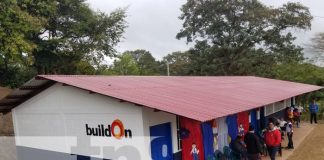 Alumnos en excelentes condiciones con la inauguración de dos aulas en Jalapa