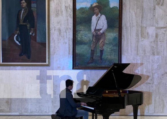 Nicaragua realiza encuentro con jóvenes pianistas de El Salvador | TN8.ni