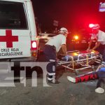 Foto: Irrespeto a la luz del semáforo deja a motociclista fracturado en la Plaza las Victorias / TN8