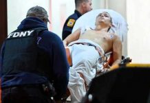 3 oficiales resultan “macheteados” en un ataque en Estados Unidos 3 oficiales resultan “macheteados” en un ataque en Estados Unidos
