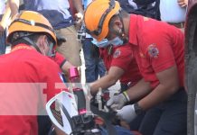 Motociclistas impactan en un vehículo y resultan con lesiones en Estelí Motociclistas impactan en un vehículo y resultan con lesiones en Estelí