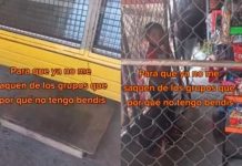 Mamá desesperada por los gritos de su hijo lo vende para darle una lección Mamá “vende” a su hijo por terco en una tienda