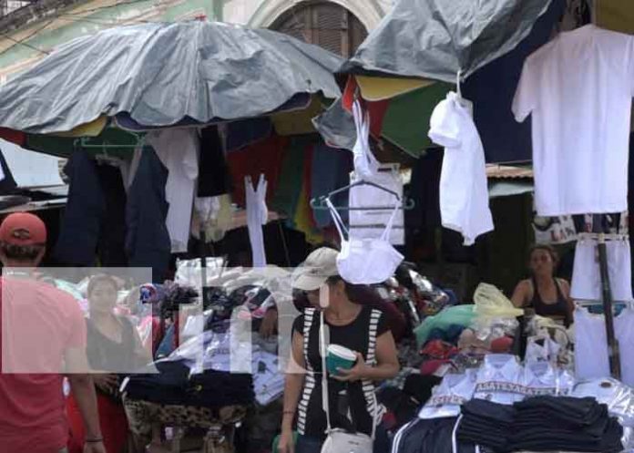 3 Foto: ¡Lleve sus útiles! Mercado de Granada con el mejor surtido para el regreso a clases / TN8