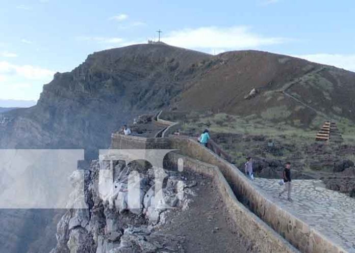 Foto: Durante fin de semana el Volcán Masaya es visitado por familias / TN8
