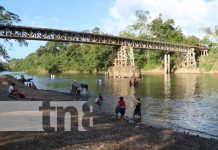 Mineros en Siuna reciben el año 2023 visitando los principales ríos de la región Foto: Mineros en Siuna reciben el año 2023 visitando los principales Ríos de la región / TN8