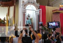 Bajan a Guachan de su nicho para abrir fiestas patronales en Diriamba Foto: Bajan a Guachan de su nicho para abrir fiestas patronales en Diriamba / TN8