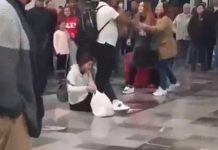 VIDEO: Descubrió a su esposo con la amante y le bajó los dientes a golpes En aeropuerto mujer descubre a la amante de su esposo