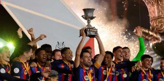 Gavi da la Supercopa de España al Barcelona