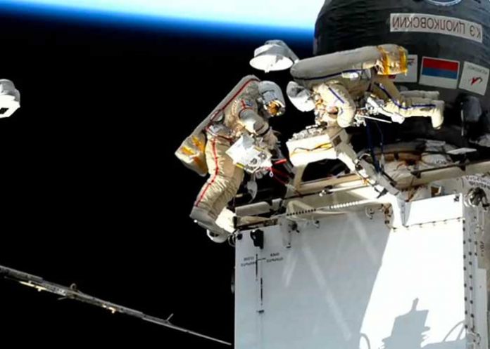 Rusia enviará nave de rescate para traer a 3 tripulantes 