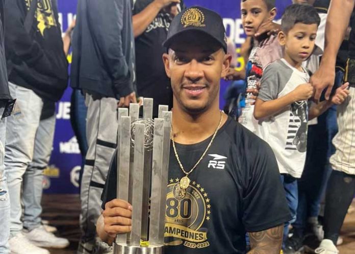 leones, caracas, béisbol, nicaragua, jc, ramírez,