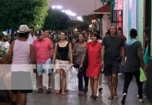 Turistas nacionales y extranjeros abarrotan Granada Foto: Turistas nacionales y extranjeros abarrotan Granada/TN8