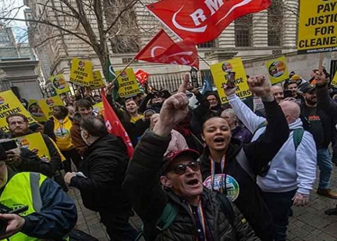 Ferroviarios del Reino Unido retoman paro defendiendo sus derechos
