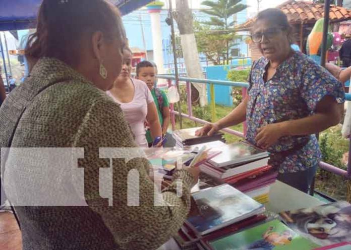 MEFCCA realiza animada feria escolar en Boaco