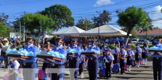 Foto: Entrega de bonos y mochilas a hijos e hijas de policías en Nicaragua / TN8