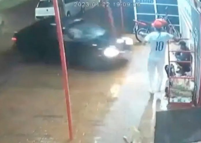 ¡Justicia! Atropelló y mató a su padrastro en Brasil por golpear a su mamá