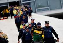 Desmantelan campamentos de bolsonaristas terroristas en Brasilia Desmantelan los campamentos de bolsonaristas terroristas en Brasilia