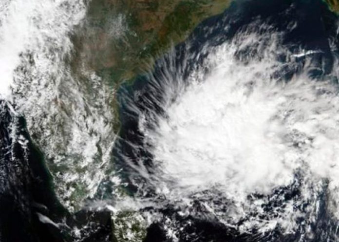 Alerta en California por llegada de ciclón bomba con peligro de inundaciones