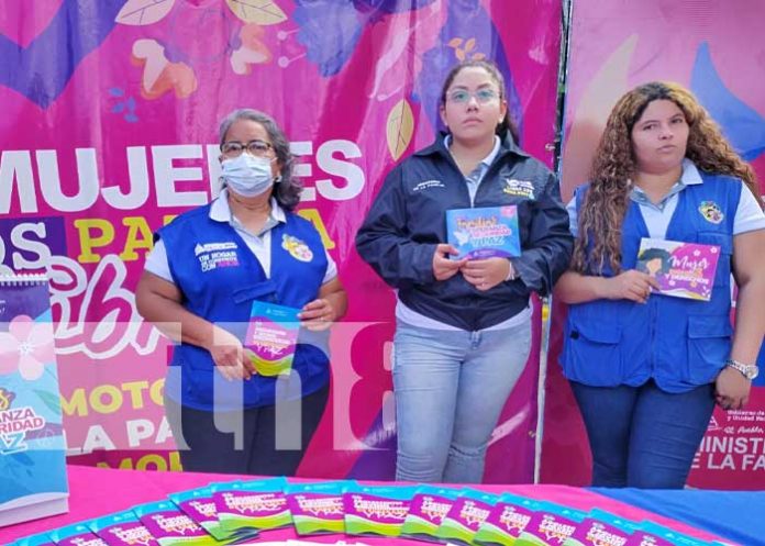 Foto: Presentación de Cartilla Mujer, Jóvenes y Familia en el Mercado Mayoreo / TN8
