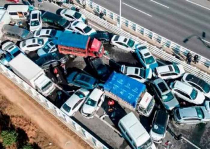 china Violento accidente en China deja 17 muertos