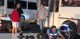 Foto: Adolescentes se lesionan al chocar contra un bus en Managua / TN8