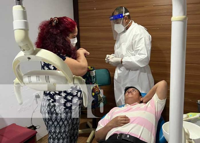 Foto: Clínica móvil en barrios de Managua / TN8