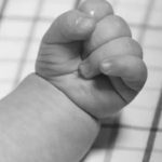 Bebé murió en un carro mientras su mamá estaba en un motel en Colombia Bebé murió en un carro mientras su mamá estaba en un motel en Colombia