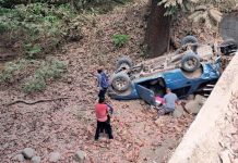 Niña «nica» muere aplastada por un carro tras un accidente en Costa Rica Niña "nica" muere aplastada por un carro tras un accidente en Costa Rica