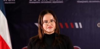Acusan a ministra de Salud de Costa Rica de pagar trol para atacar periodistas